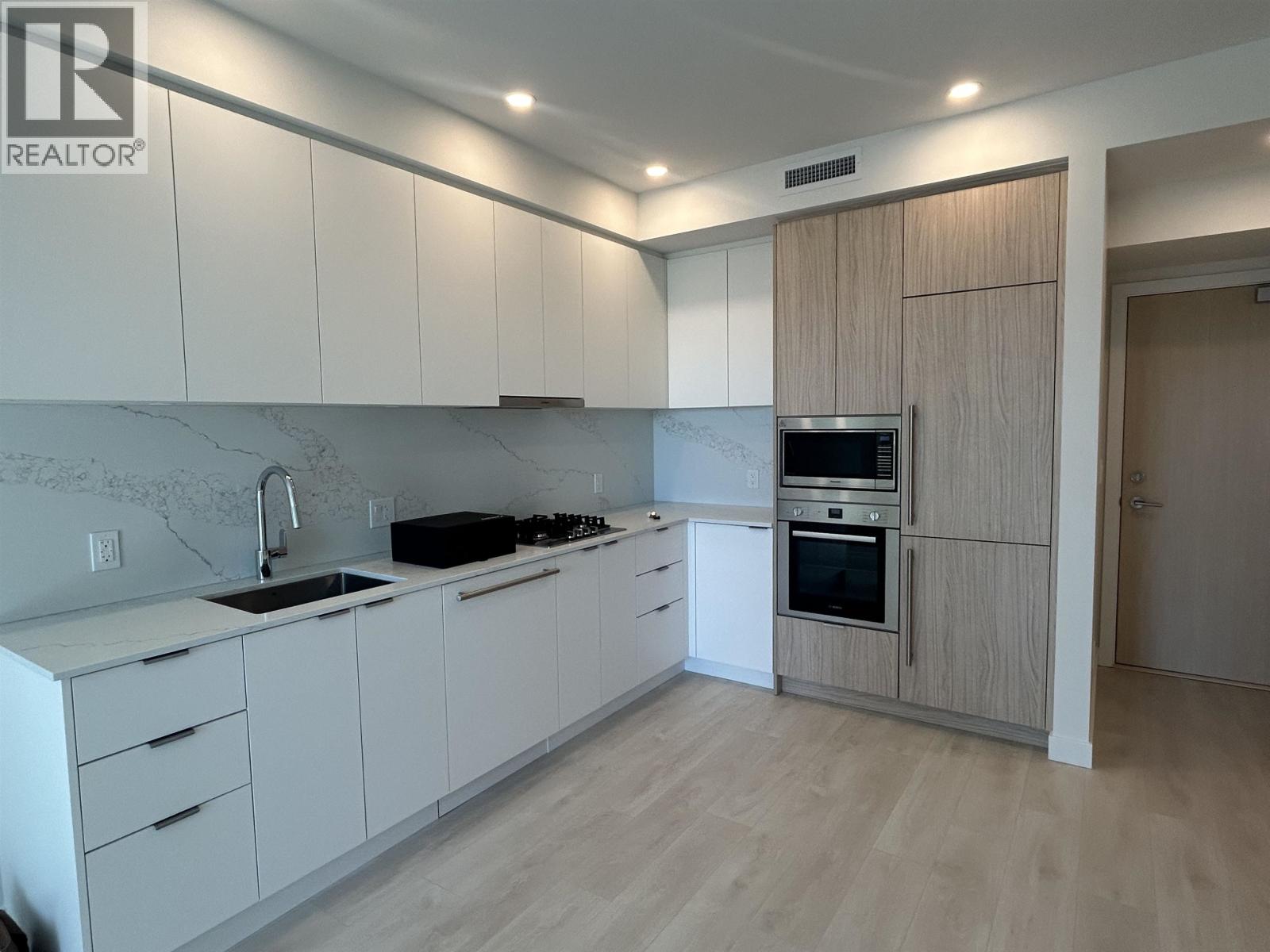 1105 537 COTTONWOOD AVENUE, Coquitlam, British Columbia