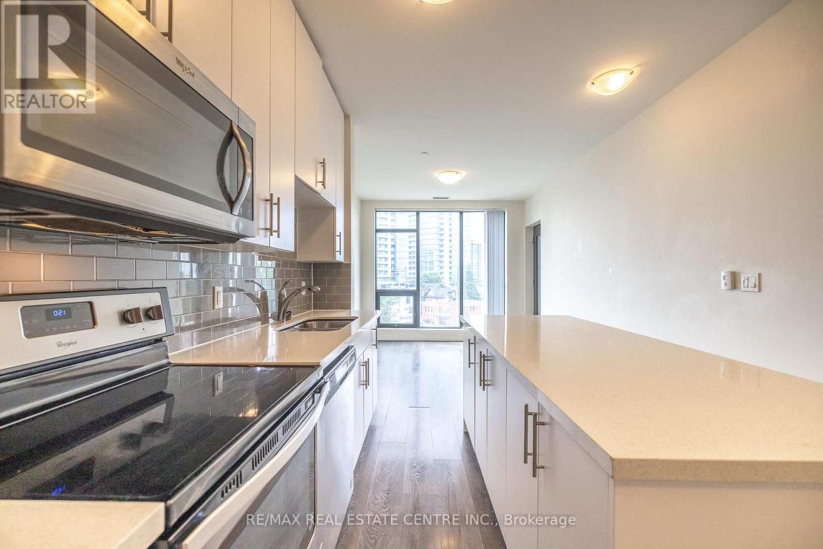 412 - 690 King Street W, Kitchener, Ontario  N2G 0B9 - Photo 9 - X12348906