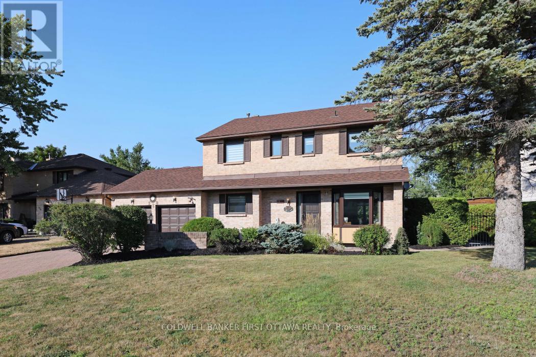 338 Liard Street, Ottawa, Ontario  K2S 1J8 - Photo 3 - X12348931