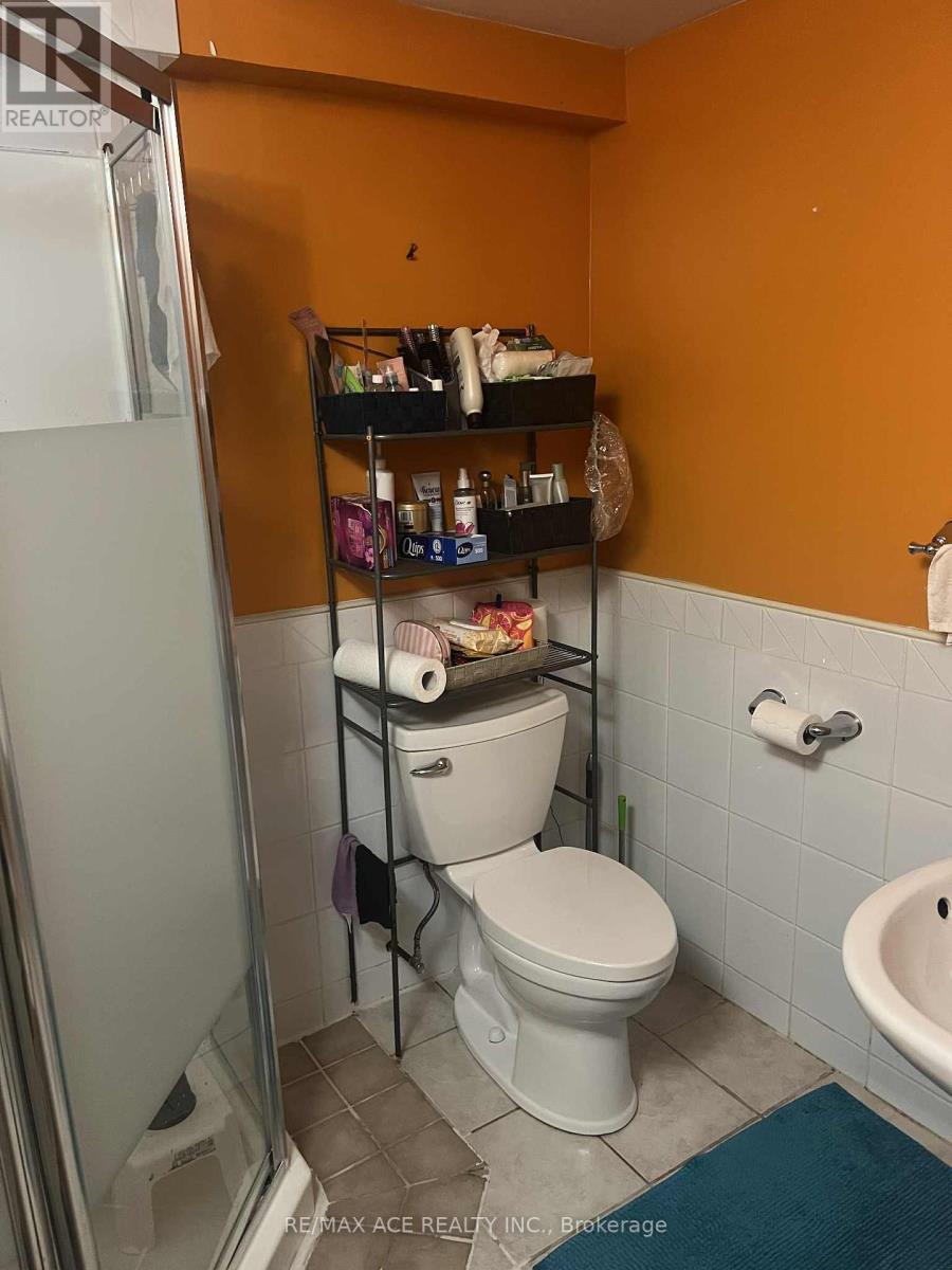 33 Crow Trail, Toronto (Malvern), Ontario  M1B 1X6 - Photo 15 - E12348935