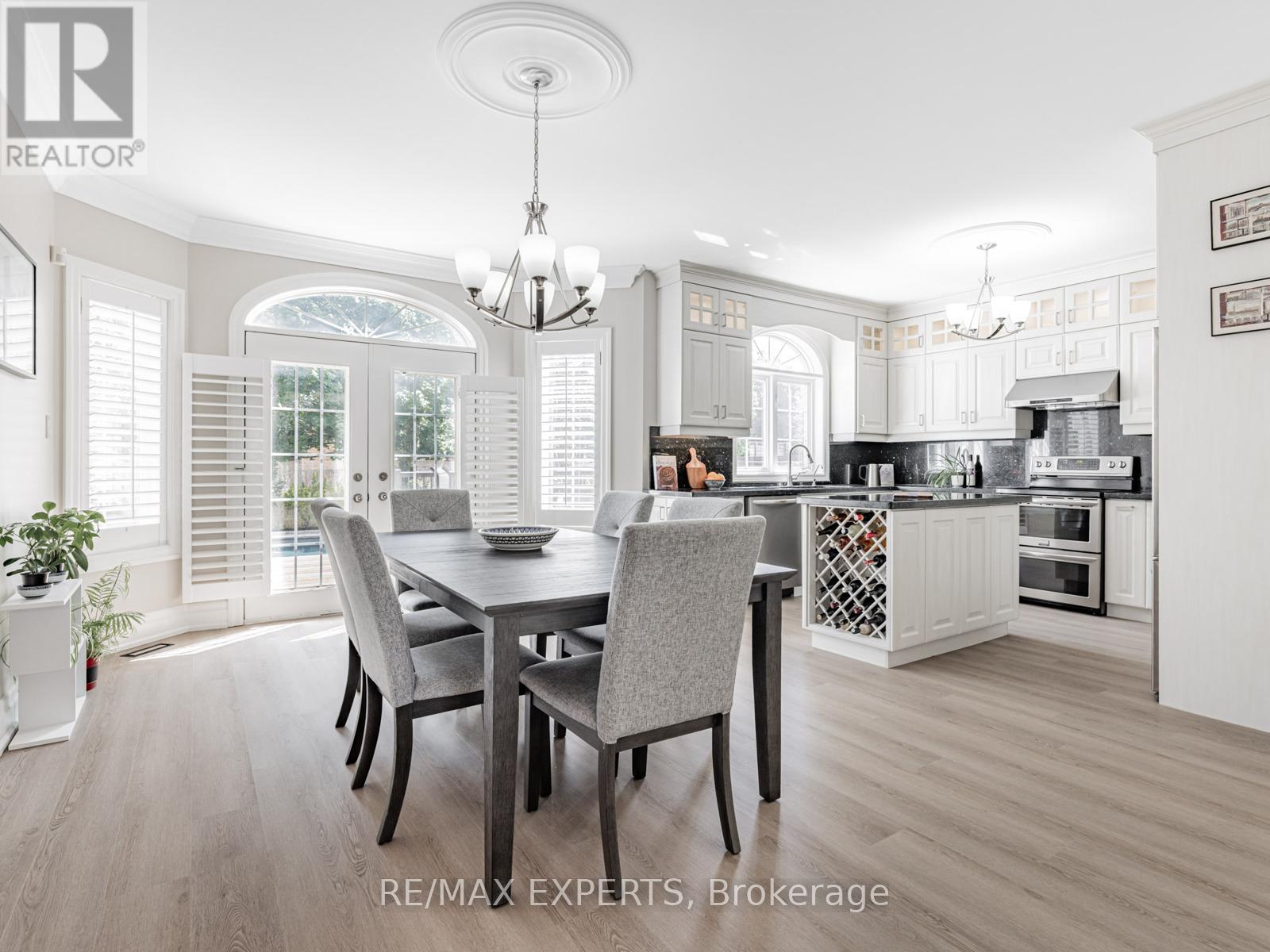 215 Thomson Creek Boulevard, Vaughan, Ontario  L4H 1H1 - Photo 11 - N12348920