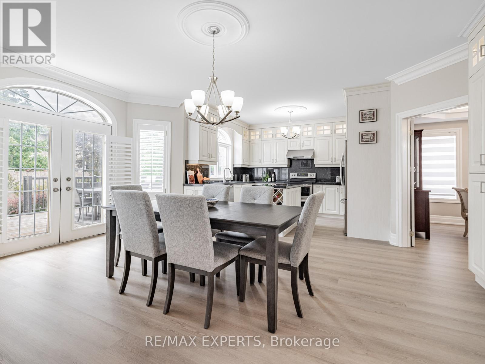 215 Thomson Creek Boulevard, Vaughan, Ontario  L4H 1H1 - Photo 12 - N12348920