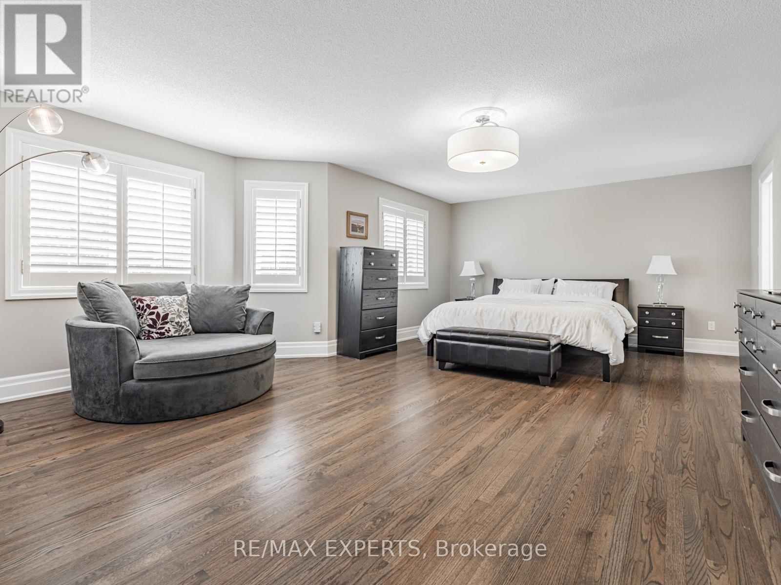 215 Thomson Creek Boulevard, Vaughan, Ontario  L4H 1H1 - Photo 23 - N12348920