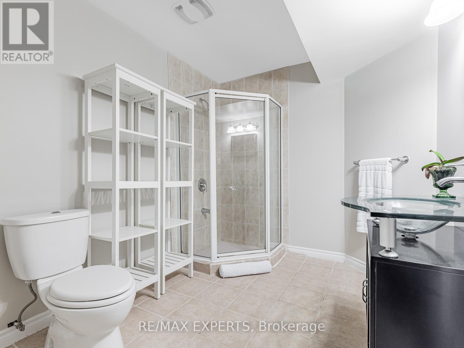 215 Thomson Creek Boulevard, Vaughan, Ontario  L4H 1H1 - Photo 29 - N12348920