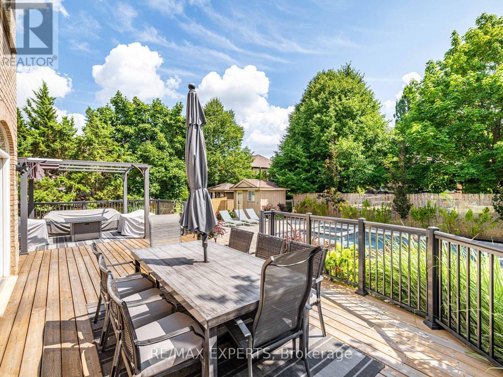 215 Thomson Creek Boulevard, Vaughan, Ontario  L4H 1H1 - Photo 31 - N12348920