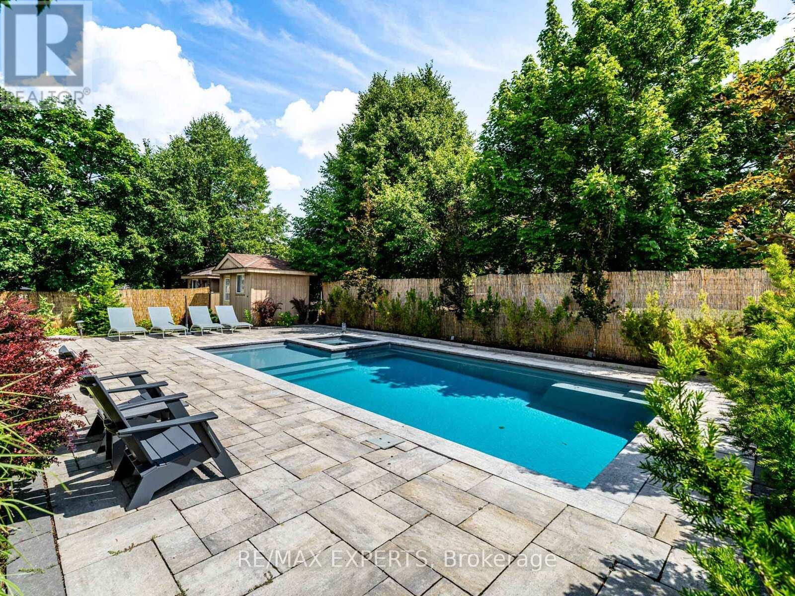 215 Thomson Creek Boulevard, Vaughan, Ontario  L4H 1H1 - Photo 32 - N12348920