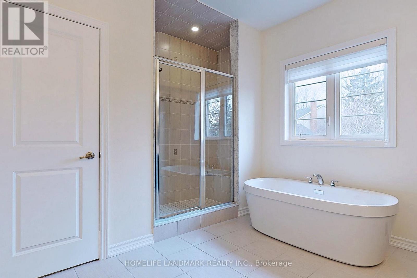 75 Mitchell Place, Newmarket, Ontario  L3Y 7N6 - Photo 35 - N12348929