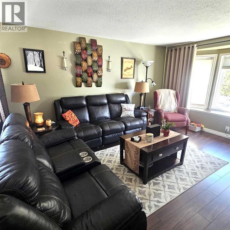 613 53 Street, Edson, Alberta  T7E 1K9 - Photo 5 - A2246862