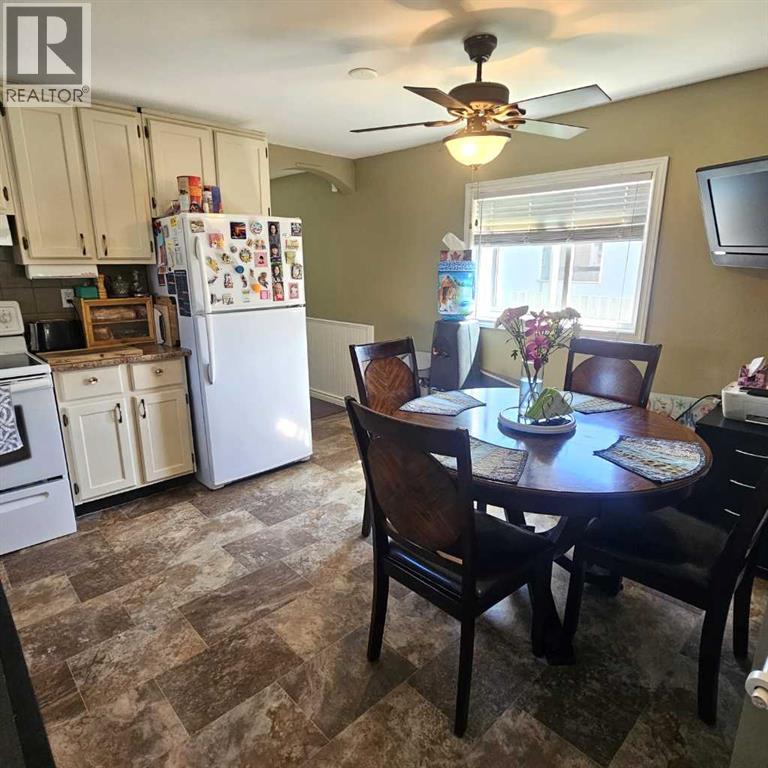 613 53 Street, Edson, Alberta  T7E 1K9 - Photo 12 - A2246862