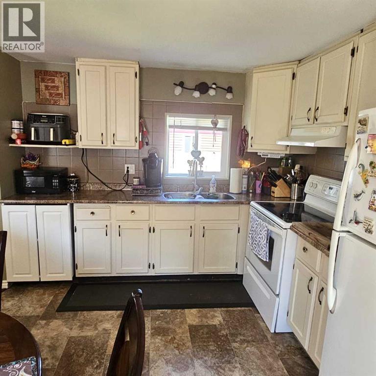 613 53 Street, Edson, Alberta  T7E 1K9 - Photo 13 - A2246862