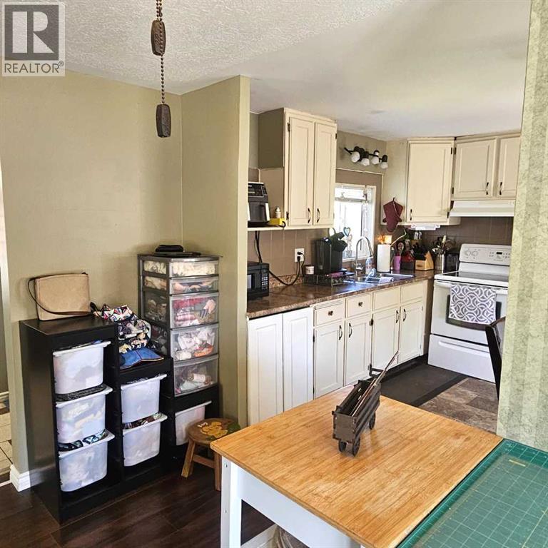 613 53 Street, Edson, Alberta  T7E 1K9 - Photo 9 - A2246862