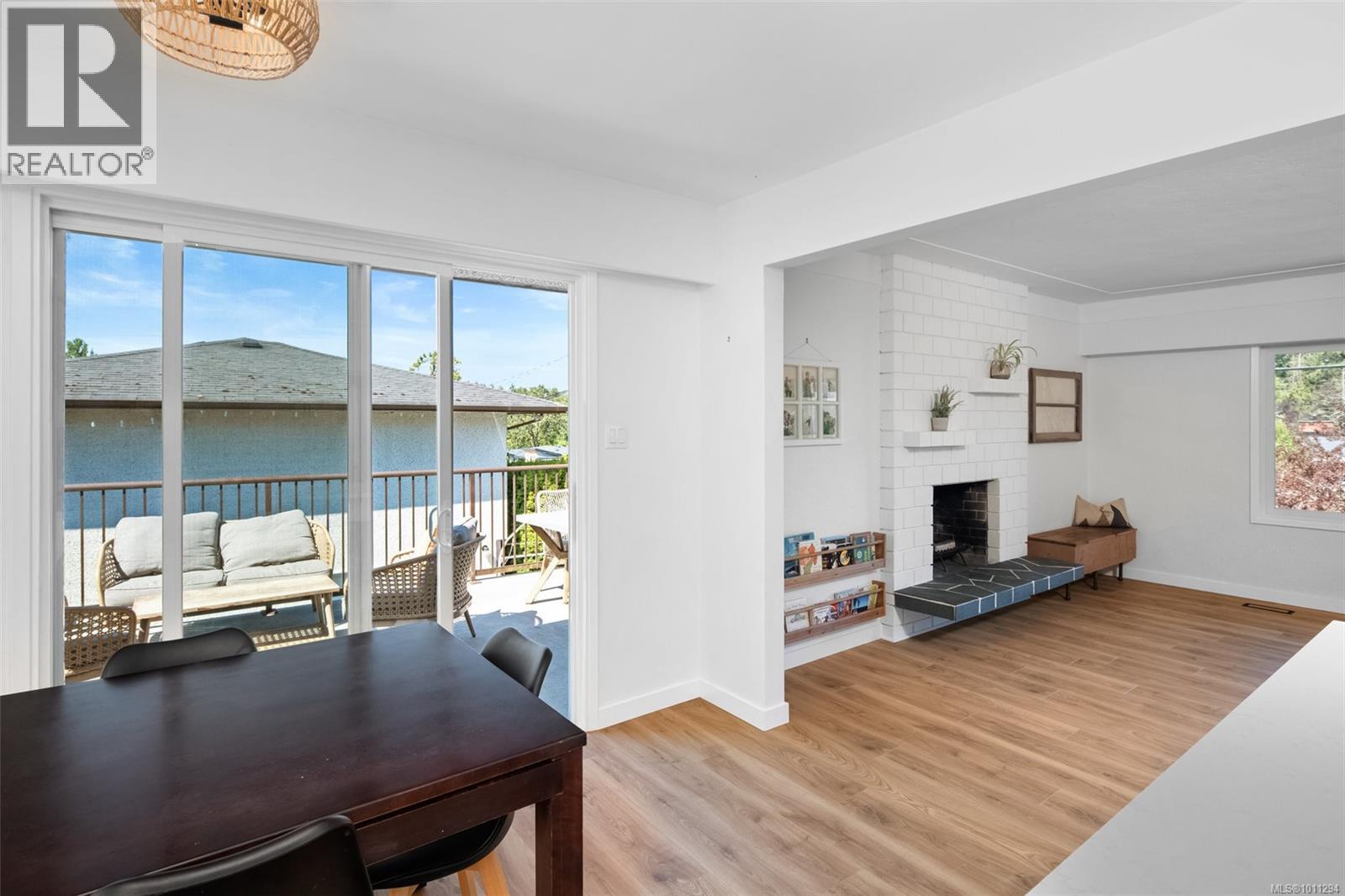 Property at 765 Lily Ave image 3