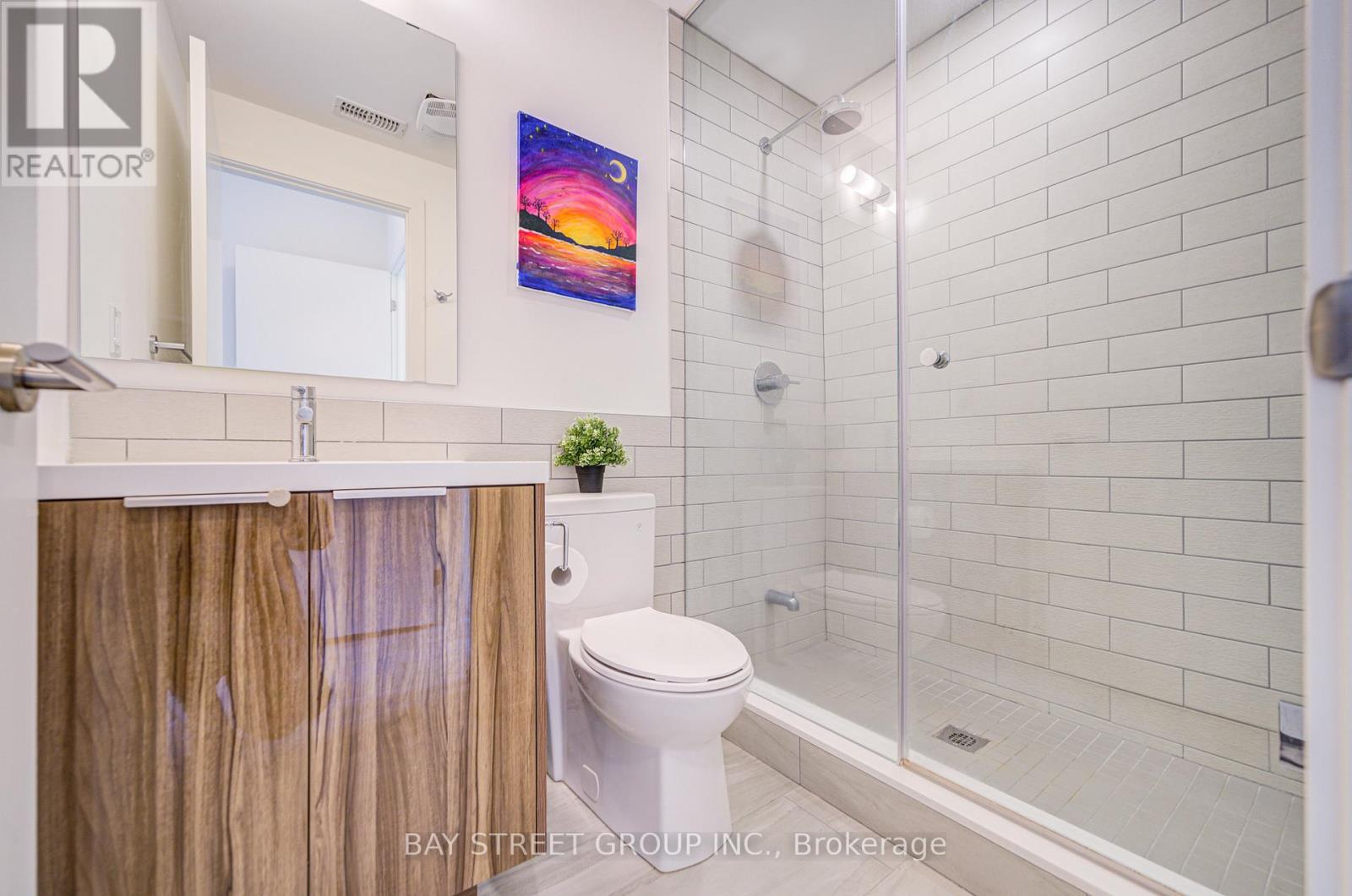27 Sonic Way S, Toronto, Ontario  M3C 0P3 - Photo 27 - C12348947