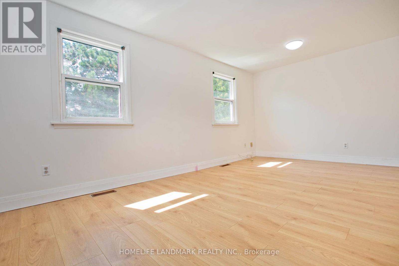 1806 John Street, Markham (Bayview Fairway-Bayview Country Club Estates), Ontario  L3T 1Y9 - Photo 11 - N12348950