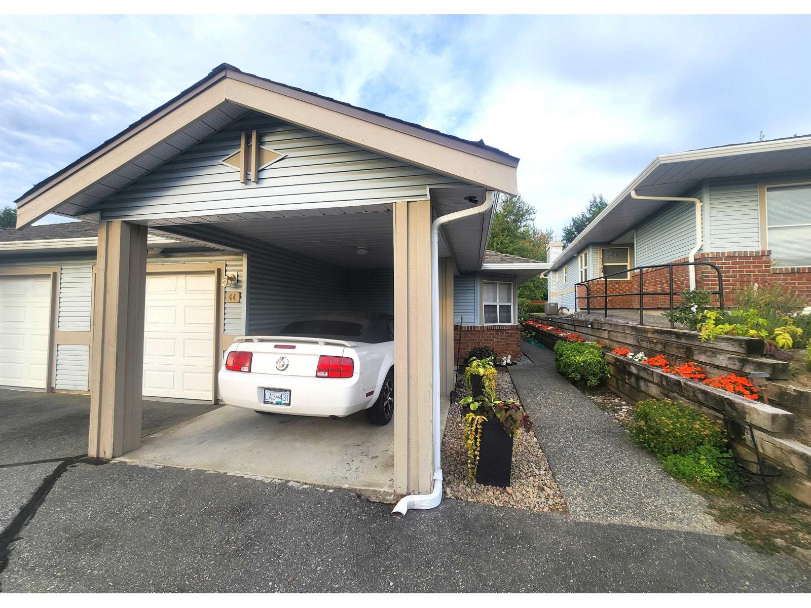44 8889 212 STREET, Langley, British Columbia