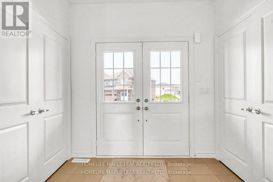 Property at 377 RUSSELL STREET image 4