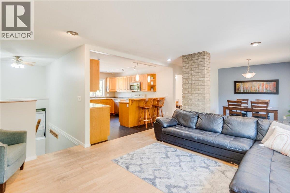 2485 Upper Gibson Road, Castlegar, British Columbia  V1N 4S7 - Photo 10 - 10359657