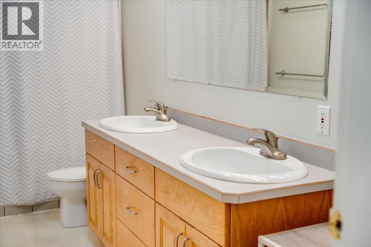 2485 Upper Gibson Road, Castlegar, British Columbia  V1N 4S7 - Photo 25 - 10359657