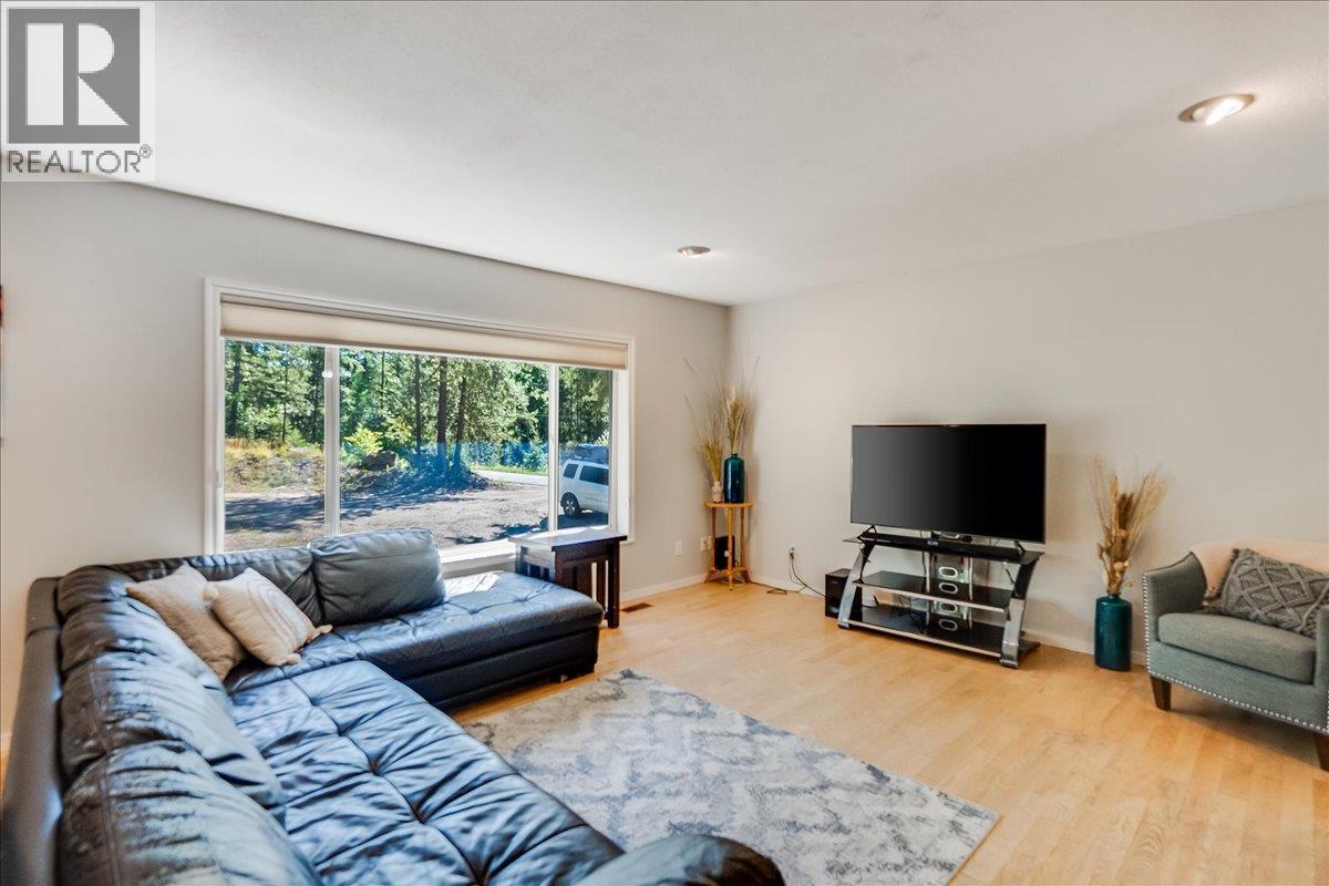 2485 Upper Gibson Road, Castlegar, British Columbia  V1N 4S7 - Photo 27 - 10359657
