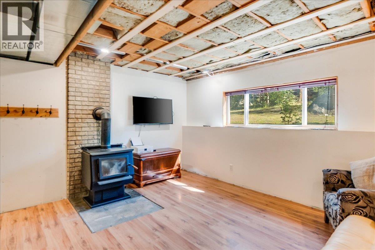 2485 Upper Gibson Road, Castlegar, British Columbia  V1N 4S7 - Photo 28 - 10359657