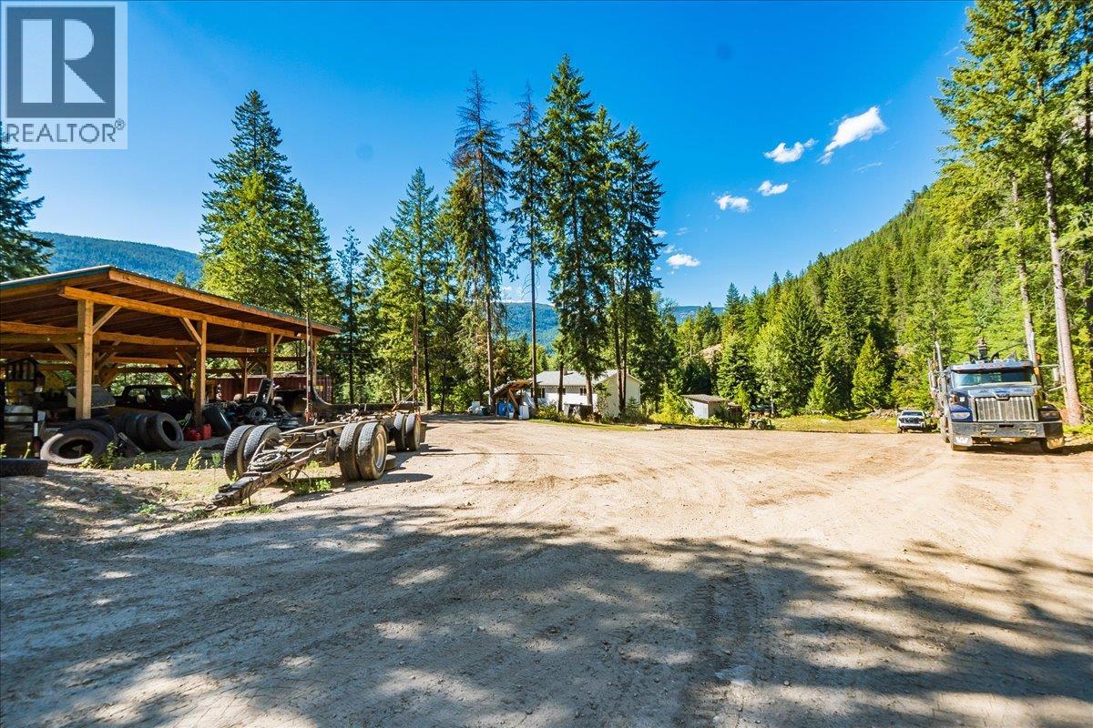 2485 Upper Gibson Road, Castlegar, British Columbia  V1N 4S7 - Photo 47 - 10359657