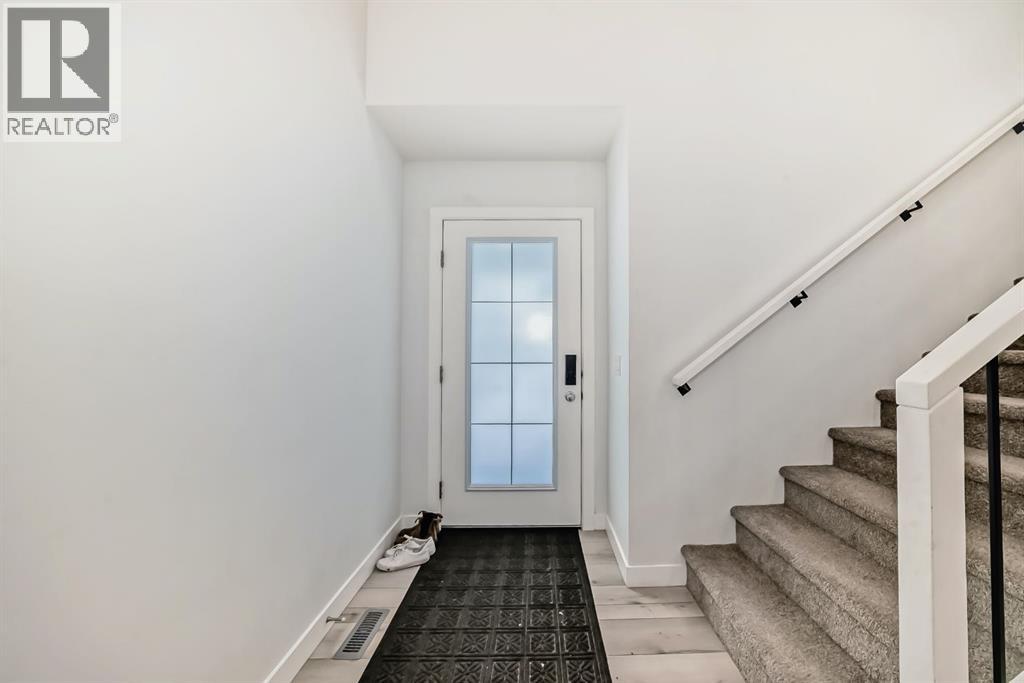 Property at 166 Creekstone Way SW image 5