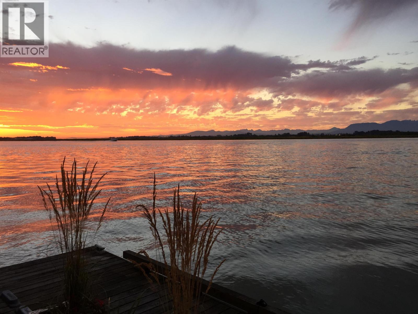 8 3871 W River Road, Delta, British Columbia V4K 3N2 - Photo 1 - R3029299