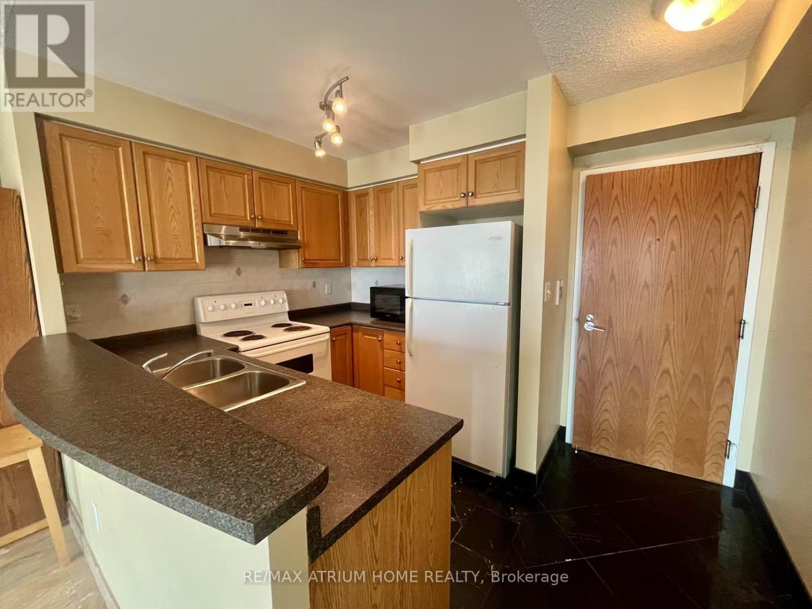 2315 - 7 Lorraine Drive, Toronto, Ontario  M2N 7H2 - Photo 8 - C12348671