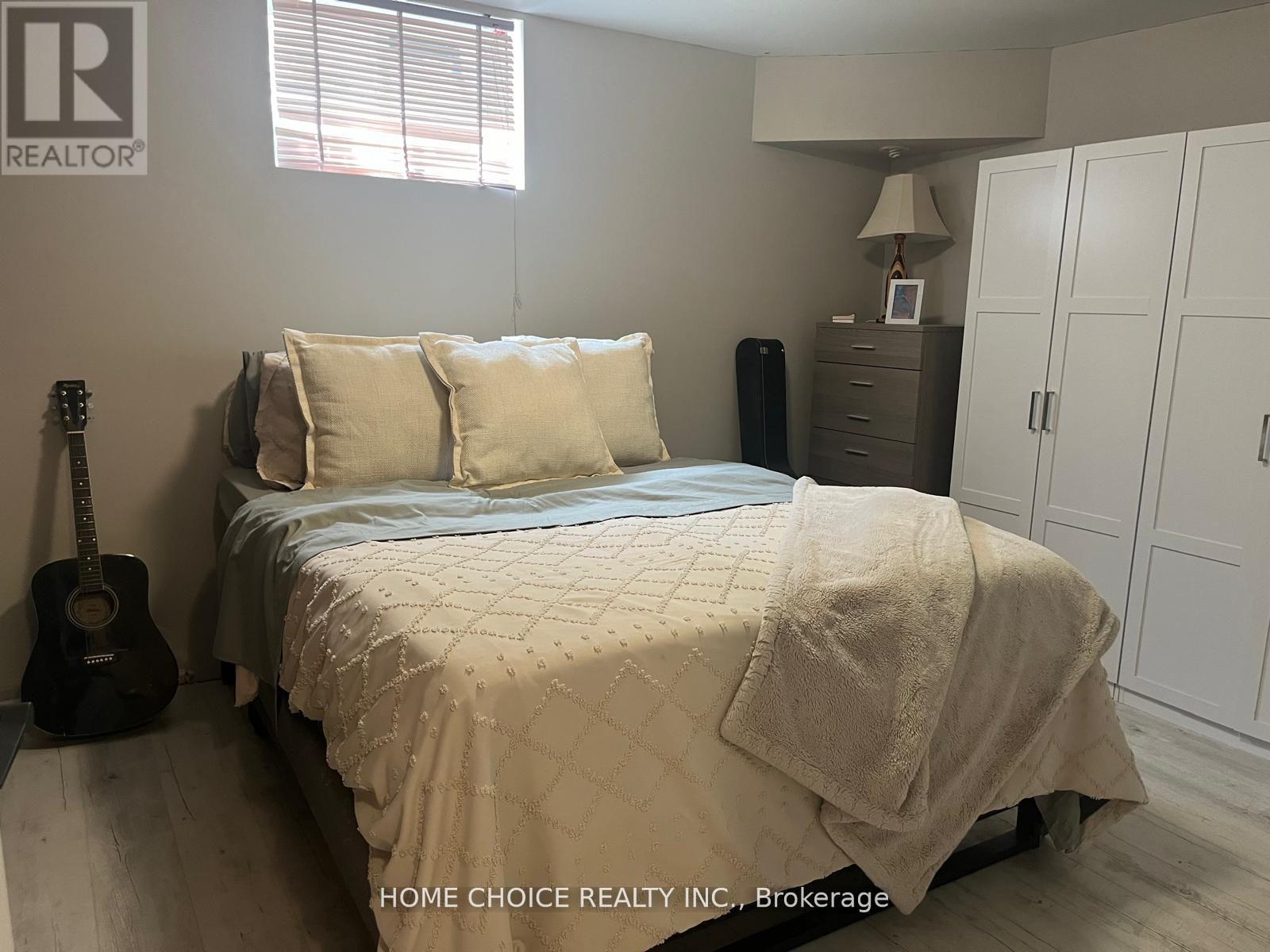 14 Snowy Owl Crescent, Barrie (Little Lake), Ontario  L4M 6P4 - Photo 23 - S12349001