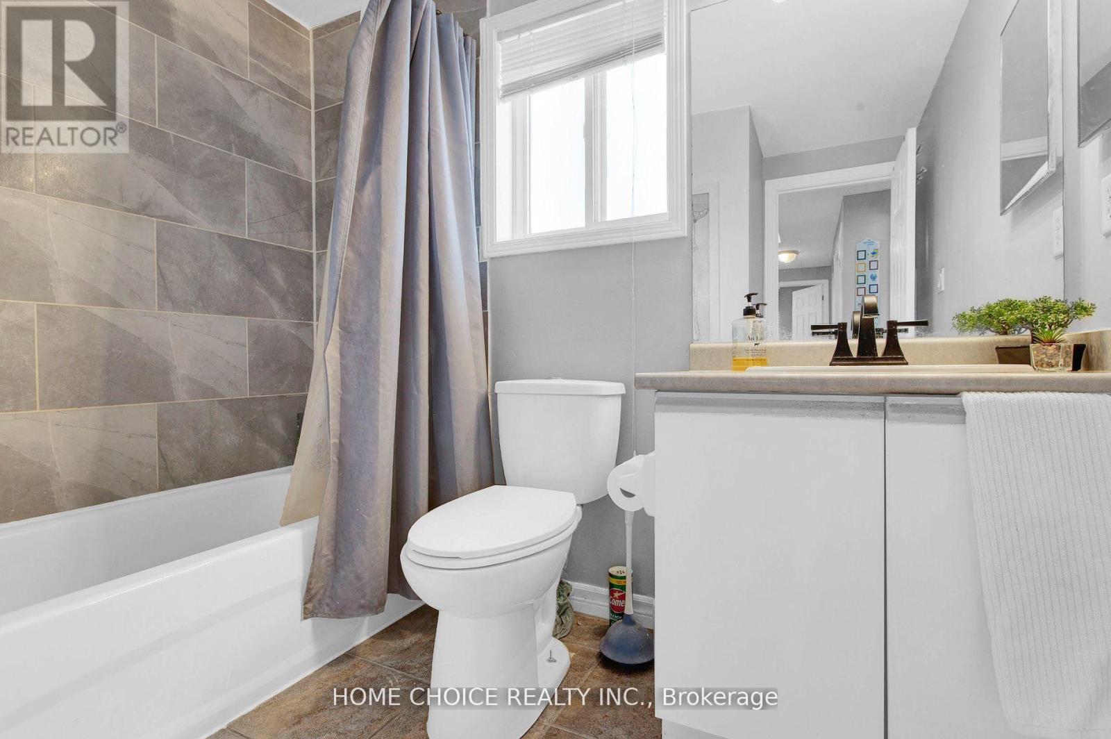 14 Snowy Owl Crescent, Barrie (Little Lake), Ontario  L4M 6P4 - Photo 24 - S12349001