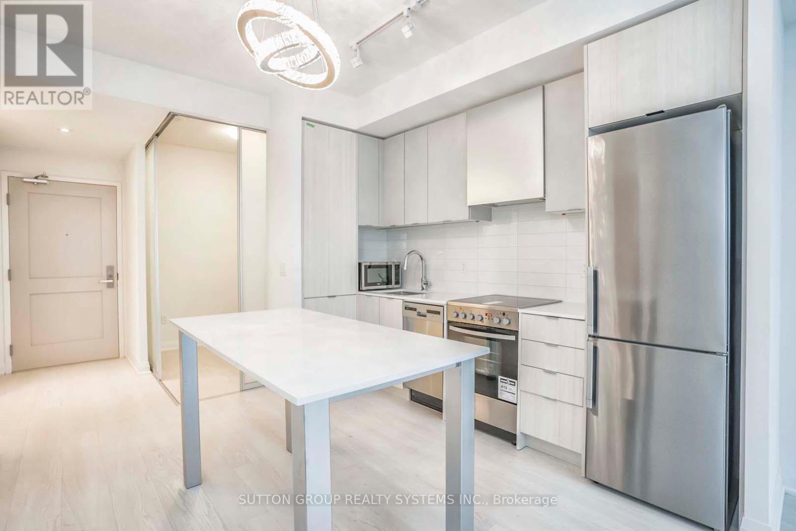 1002 - 10 Gibbs Road, Toronto, Ontario  M9B 0B2 - Photo 12 - W12349010