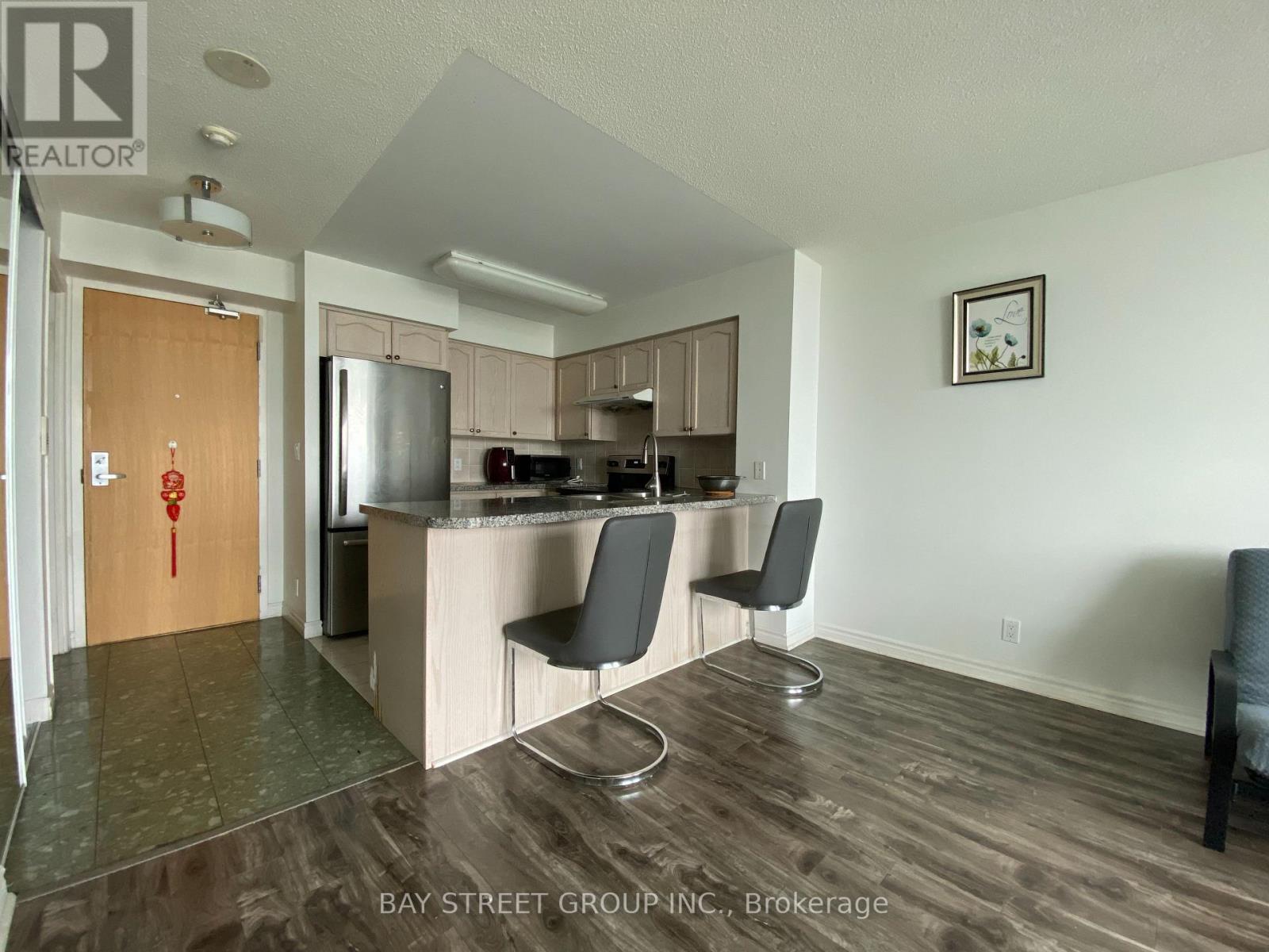 Property at 1206 - 68 GRANGEWAY AVENUE E image 5