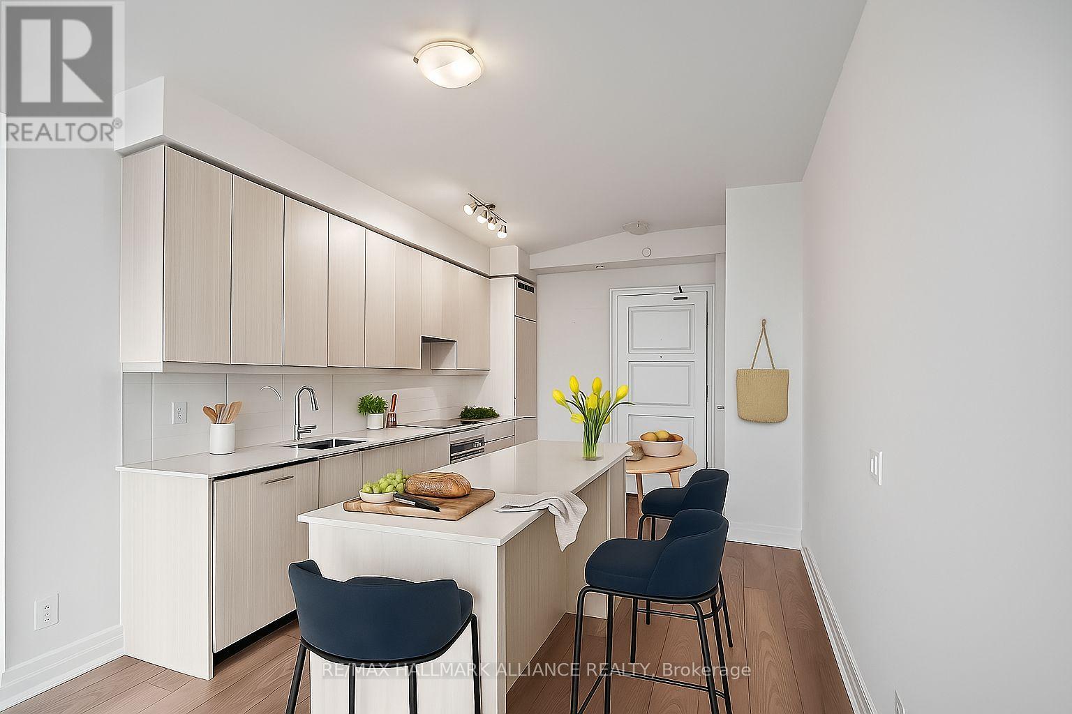 1209 - 36 Elm Drive W, Mississauga (City Centre), Ontario  L5B 0N3 - Photo 10 - W12349016
