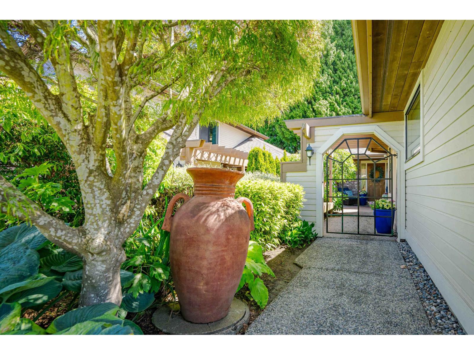 Property at 2 1830 SOUTHMERE CRESCENT image 2