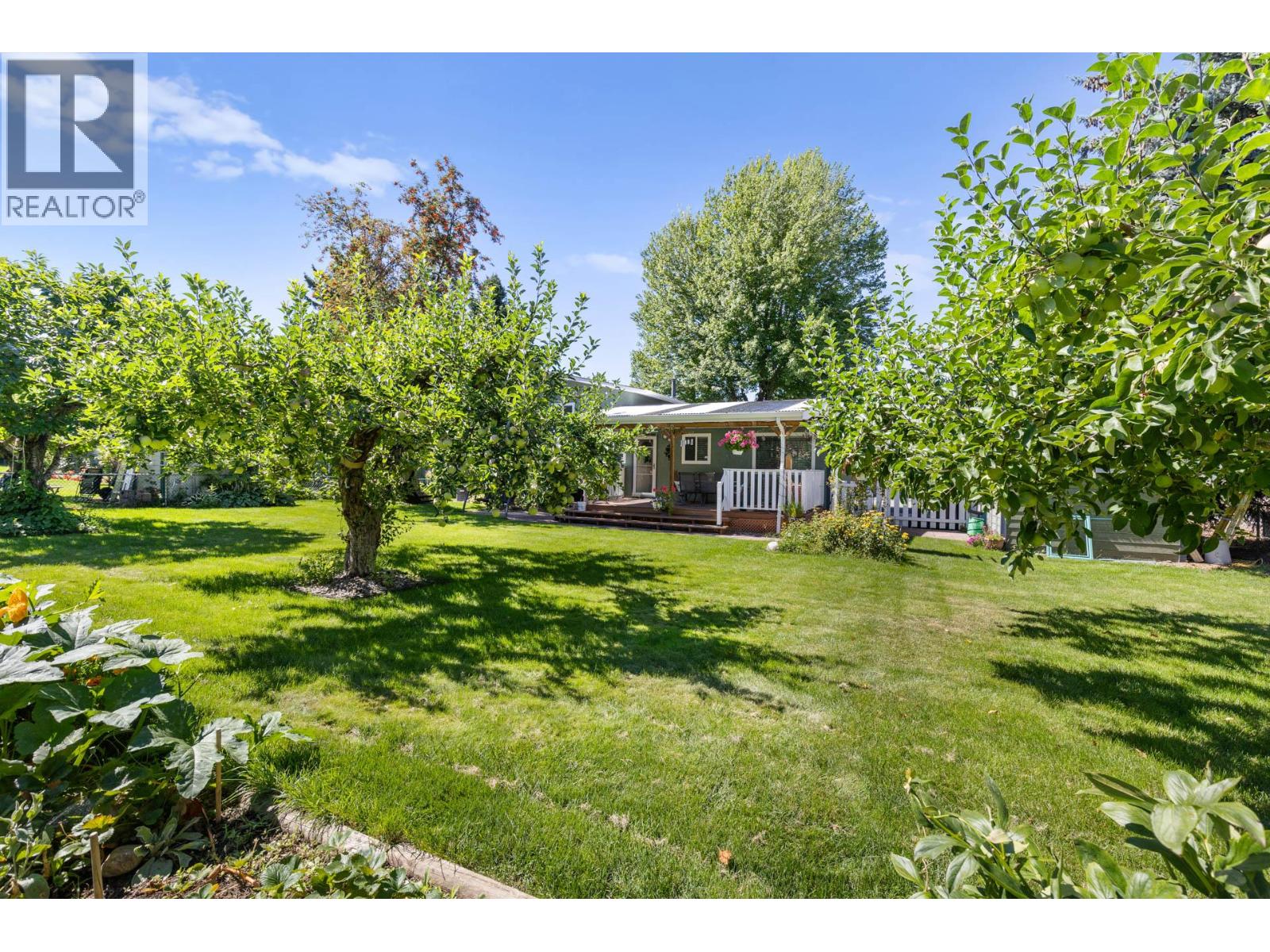 1365 Pasadena Road Kelowna Photo 3
