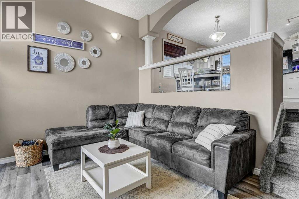Property at 10433 122 Avenue image 3
