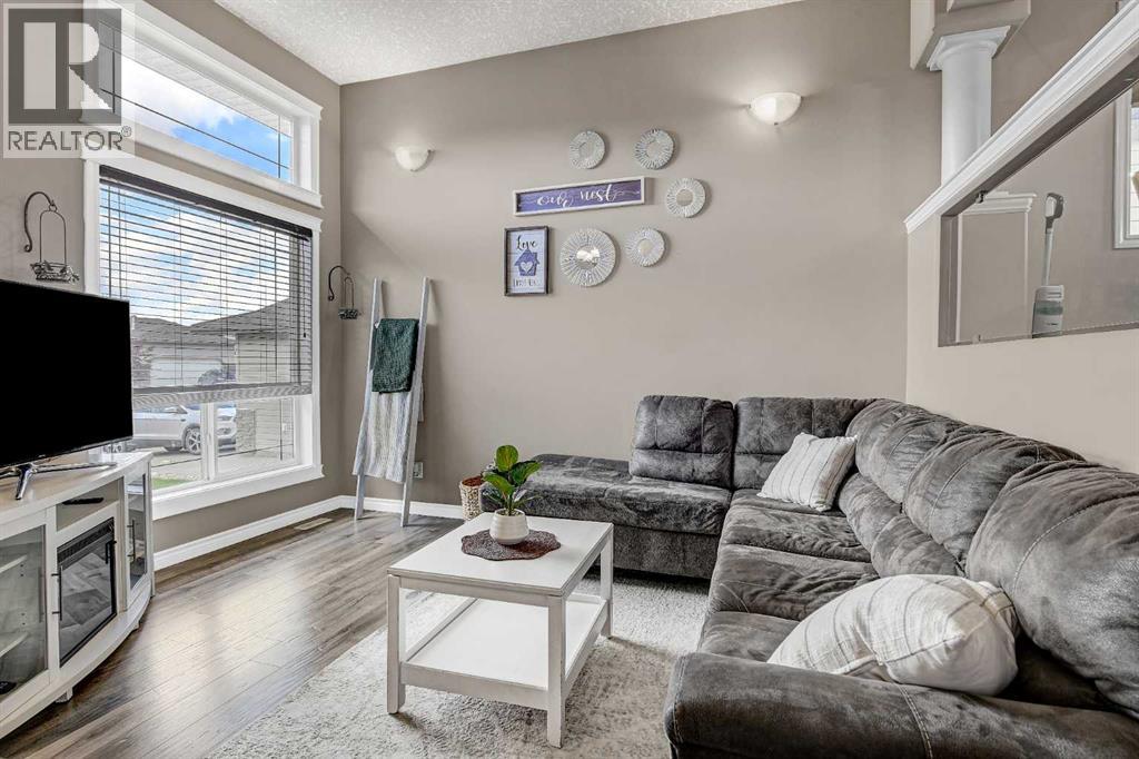 Property at 10433 122 Avenue image 2