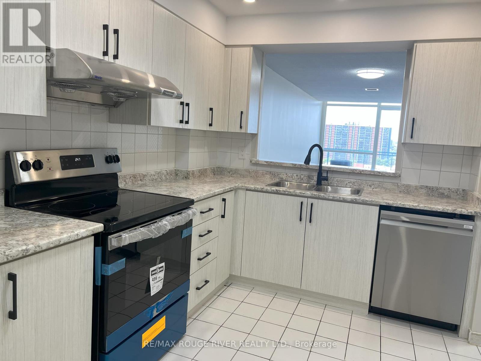 1511 - 4727 Sheppard Avenue E, Toronto, Ontario  M1S 5B3 - Photo 6 - E12349038