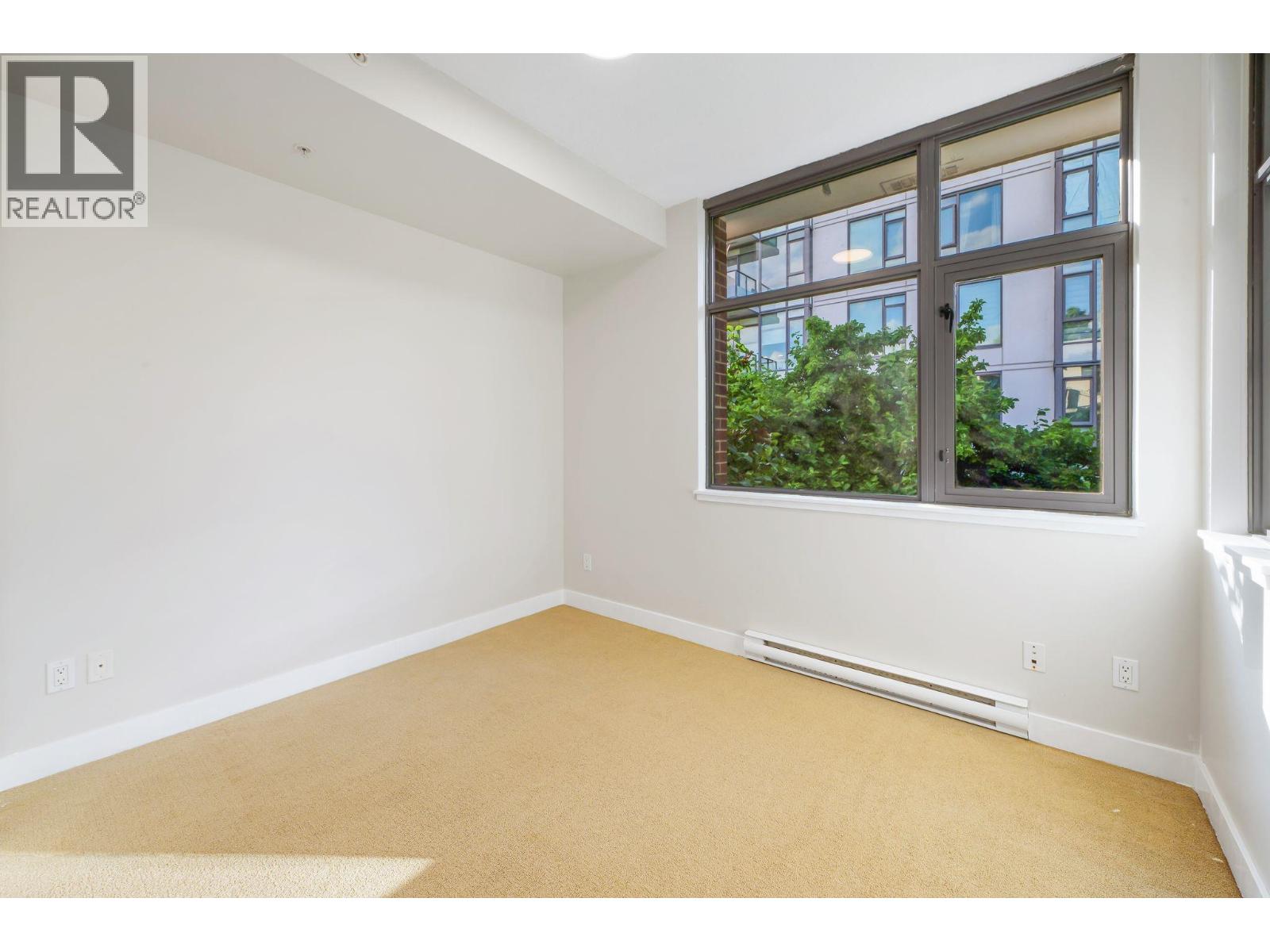 7061 17th Avenue, Burnaby, British Columbia  V3N 1K6 - Photo 12 - R3037382