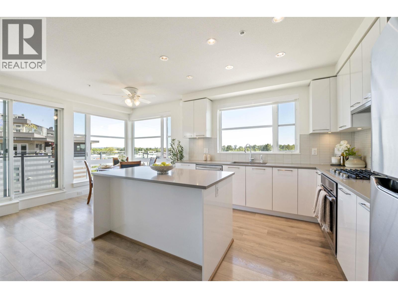 710 3488 Sawmill Crescent, Vancouver, British Columbia  V5S 0C7 - Photo 5 - R3036123