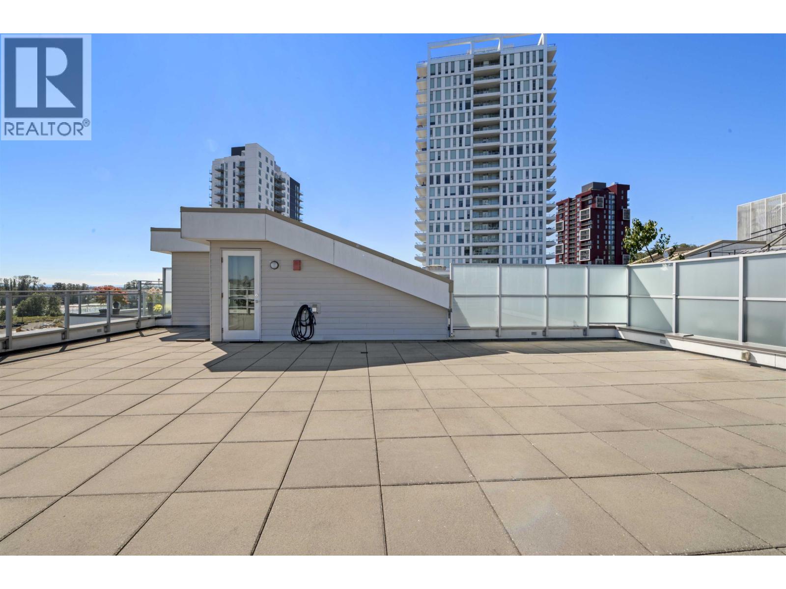710 3488 Sawmill Crescent, Vancouver, British Columbia  V5S 0C7 - Photo 2 - R3036123