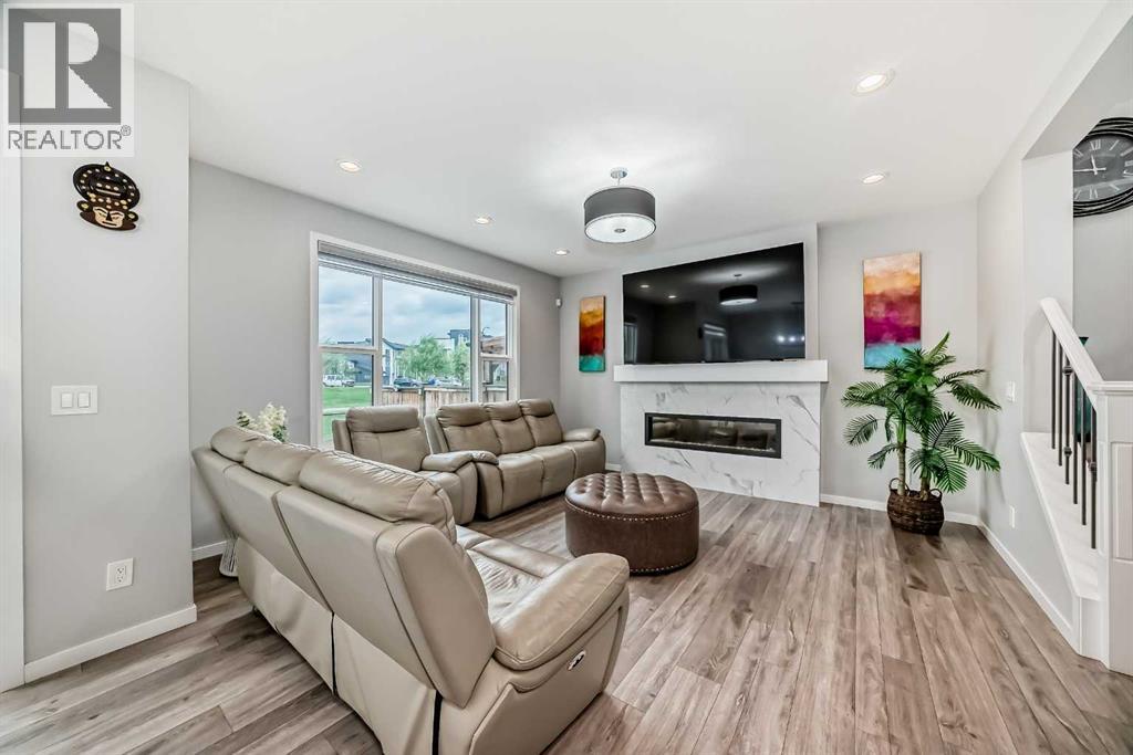 Property at 124 Seton Gardens SE image 5