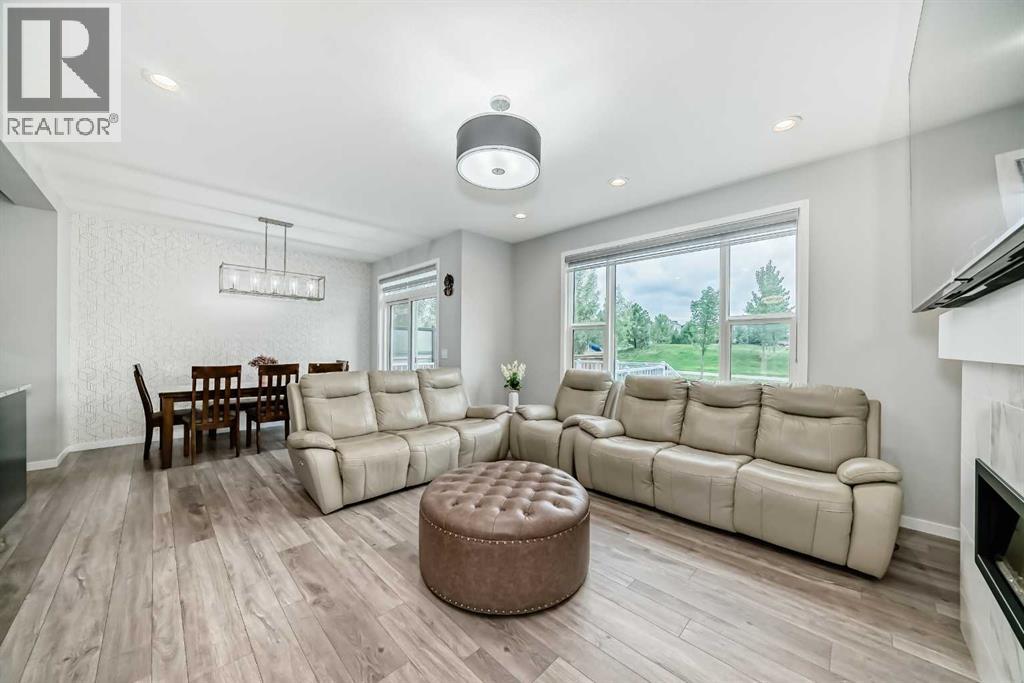 Property at 124 Seton Gardens SE image 4