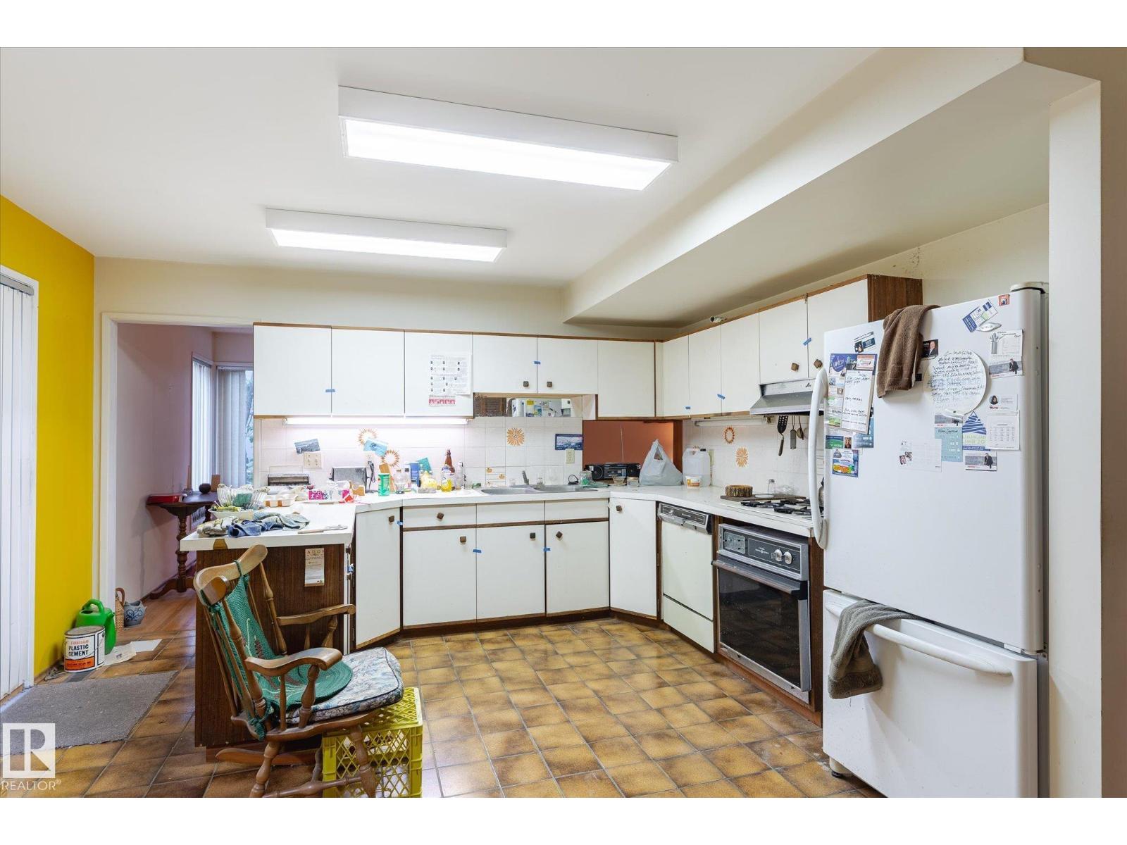 4803 154 St Nw Nw, Edmonton, Alberta  T6H 5K6 - Photo 11 - E4452508