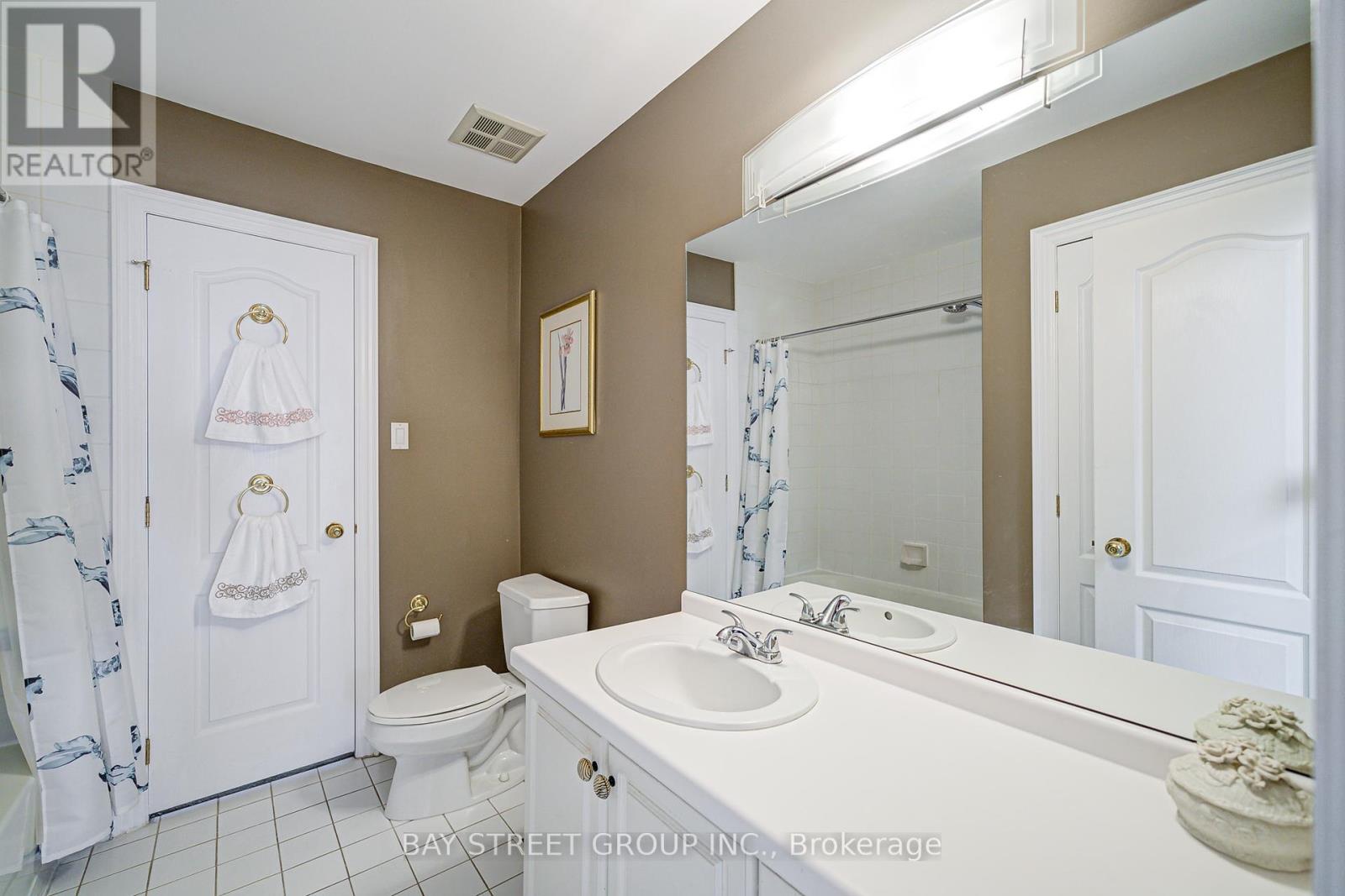 529 Davenport Road, Toronto (Casa Loma), Ontario  M5R 3R5 - Photo 14 - C12349064