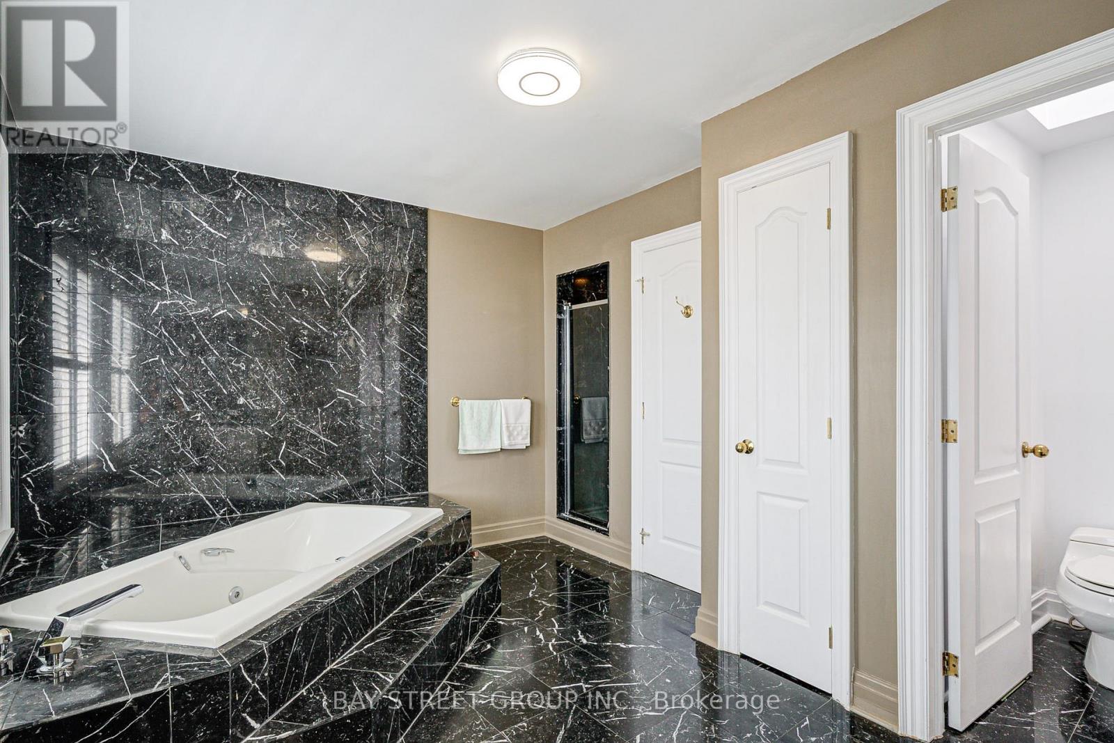 529 Davenport Road, Toronto (Casa Loma), Ontario  M5R 3R5 - Photo 22 - C12349064