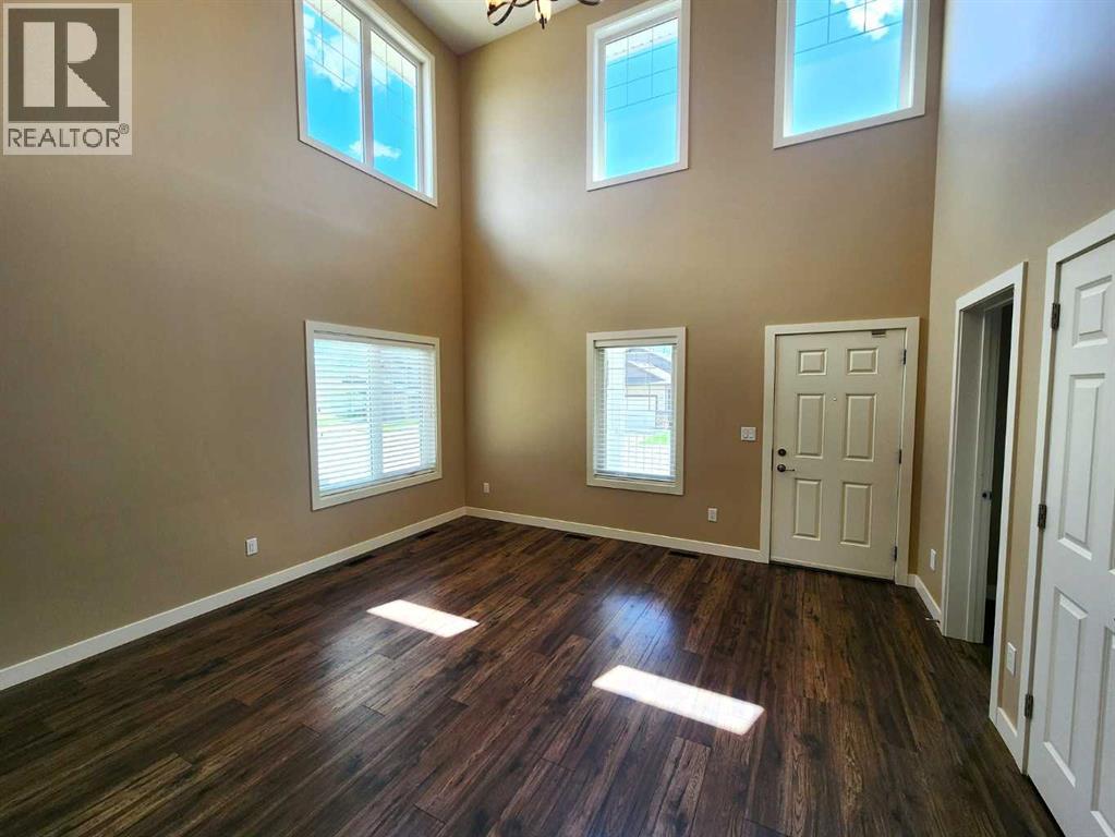 2 Garrison Place, Red Deer, Alberta  T4P 0P7 - Photo 7 - A2182515