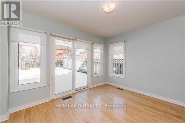 1246 Heathfield Crescent, Oakville, Ontario  L6M 1T1 - Photo 11 - W12349070