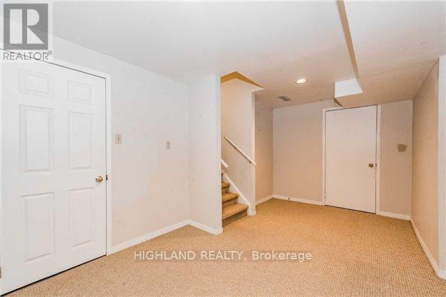 1246 Heathfield Crescent, Oakville, Ontario  L6M 1T1 - Photo 19 - W12349070