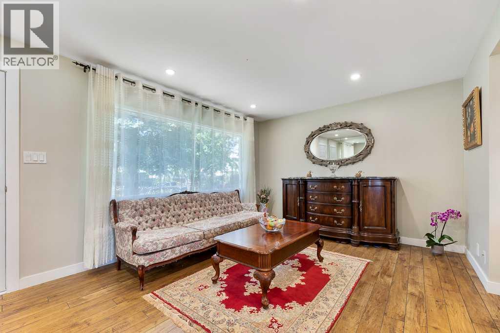 Property at 96 Windermere Road SW image 5